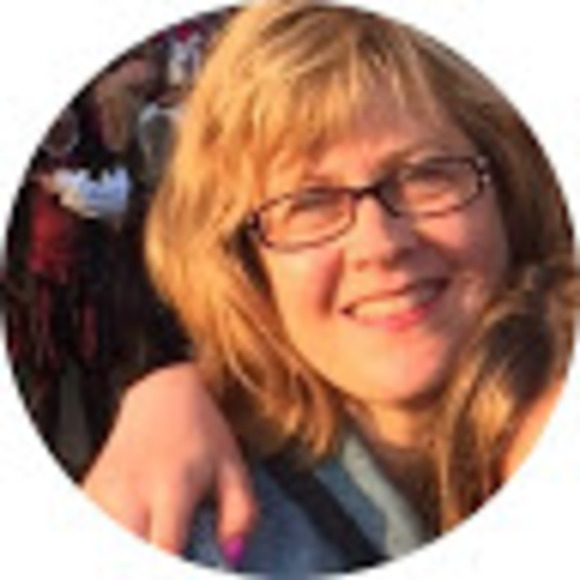 Meet your Posher, Shari - Picture 1 of 1